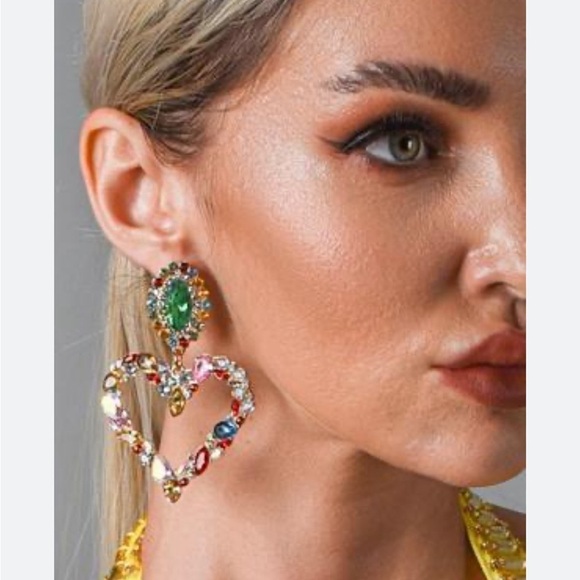 Akira Heart Multicolored Earrings - Picture 4 of 14